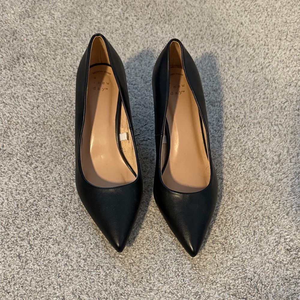 Black Women's Pumps